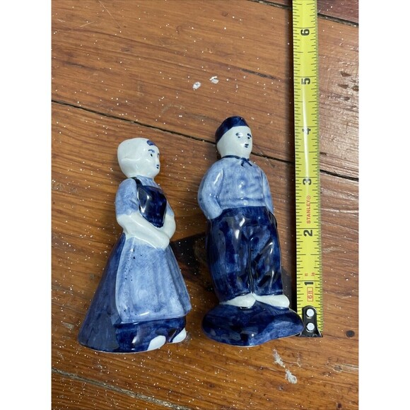 VINTAGE DELFT DUTCH MAN WOMAN SALT & PEPPER SHAKERS HOLLAND - Picture 6 of 6